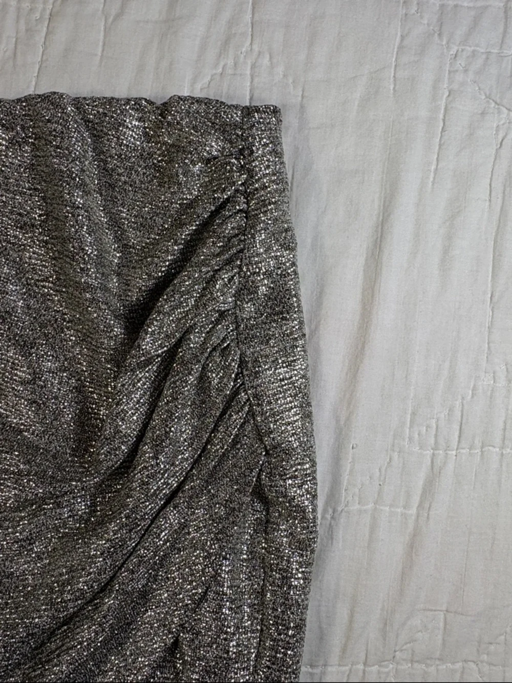 Torrid Silver Metallic Mini Foil Knit Tulip Skirt Plus Size 3 3X 22-24 New - Picture 7 of 10
